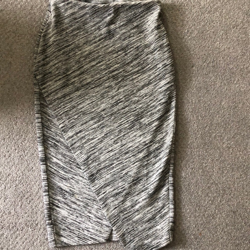 Asymmetrical pull on skirt H&M size xs